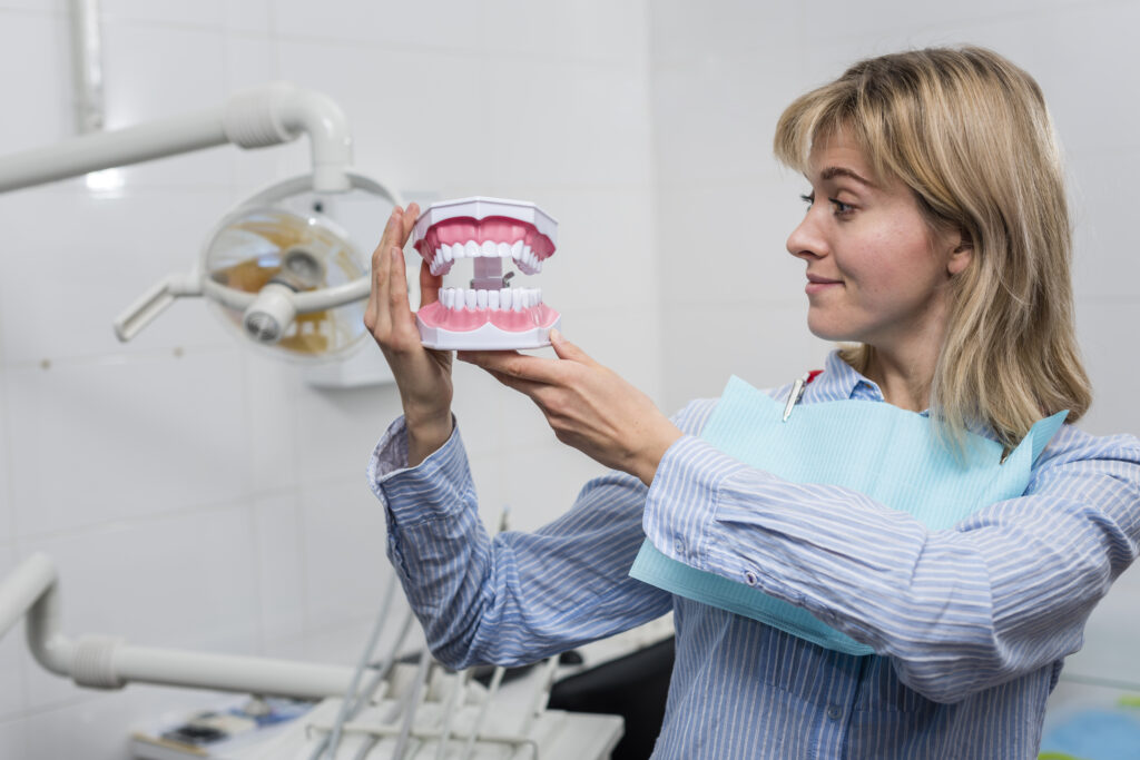Modern Dentures: Comfort, Fit & Realism: What’s New for Ventura Wearers