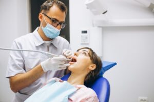 women dentist in ventura